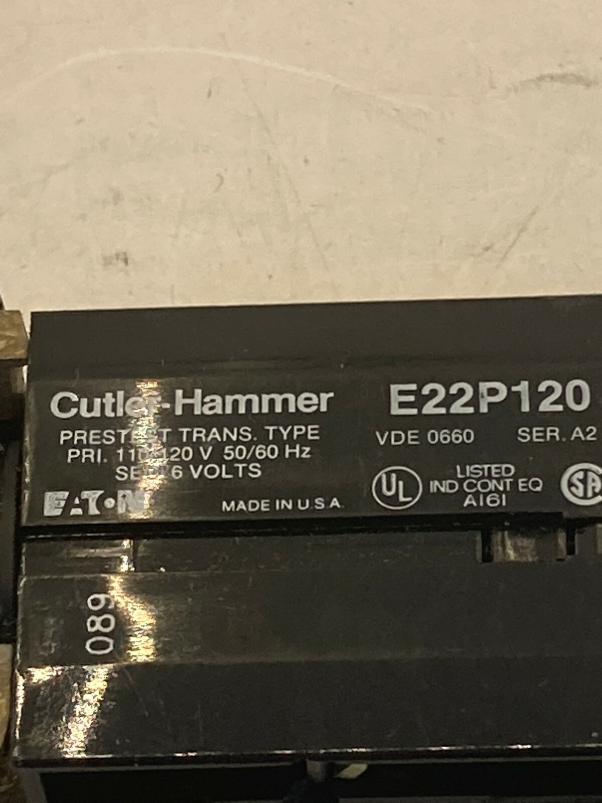 CUTLER HAMMER E22MTAP120 PUSHBUTTON AMBER ILL PRESTEST SER A2 NIB
