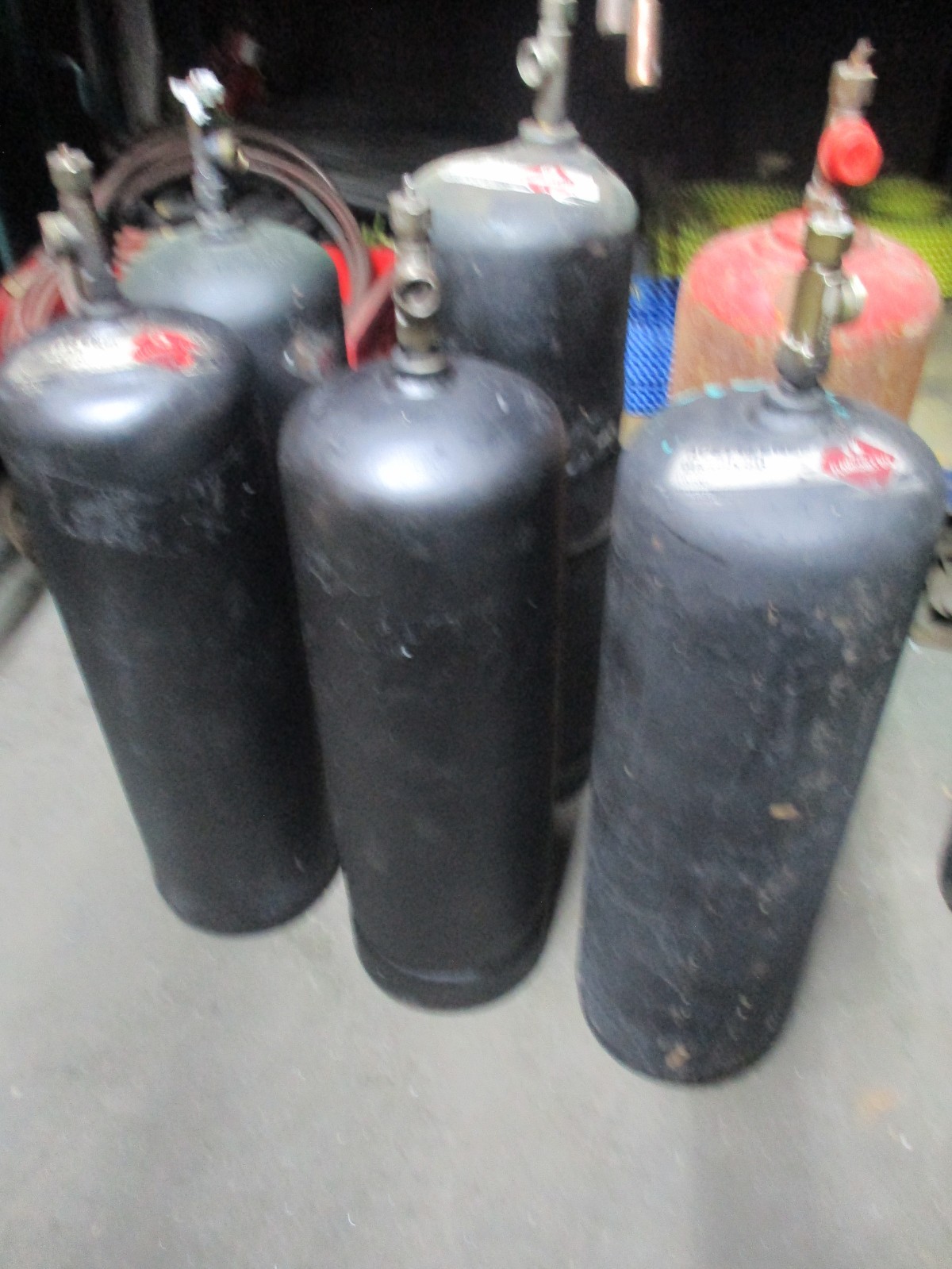 1 ACETYLENE B TANK  40cu