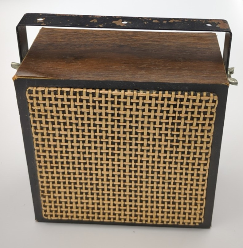 Vtg GEMCO Speaker Woodgrain Rattan 3.5mm 5.5in Cable Handle/Mount Bracket Works
