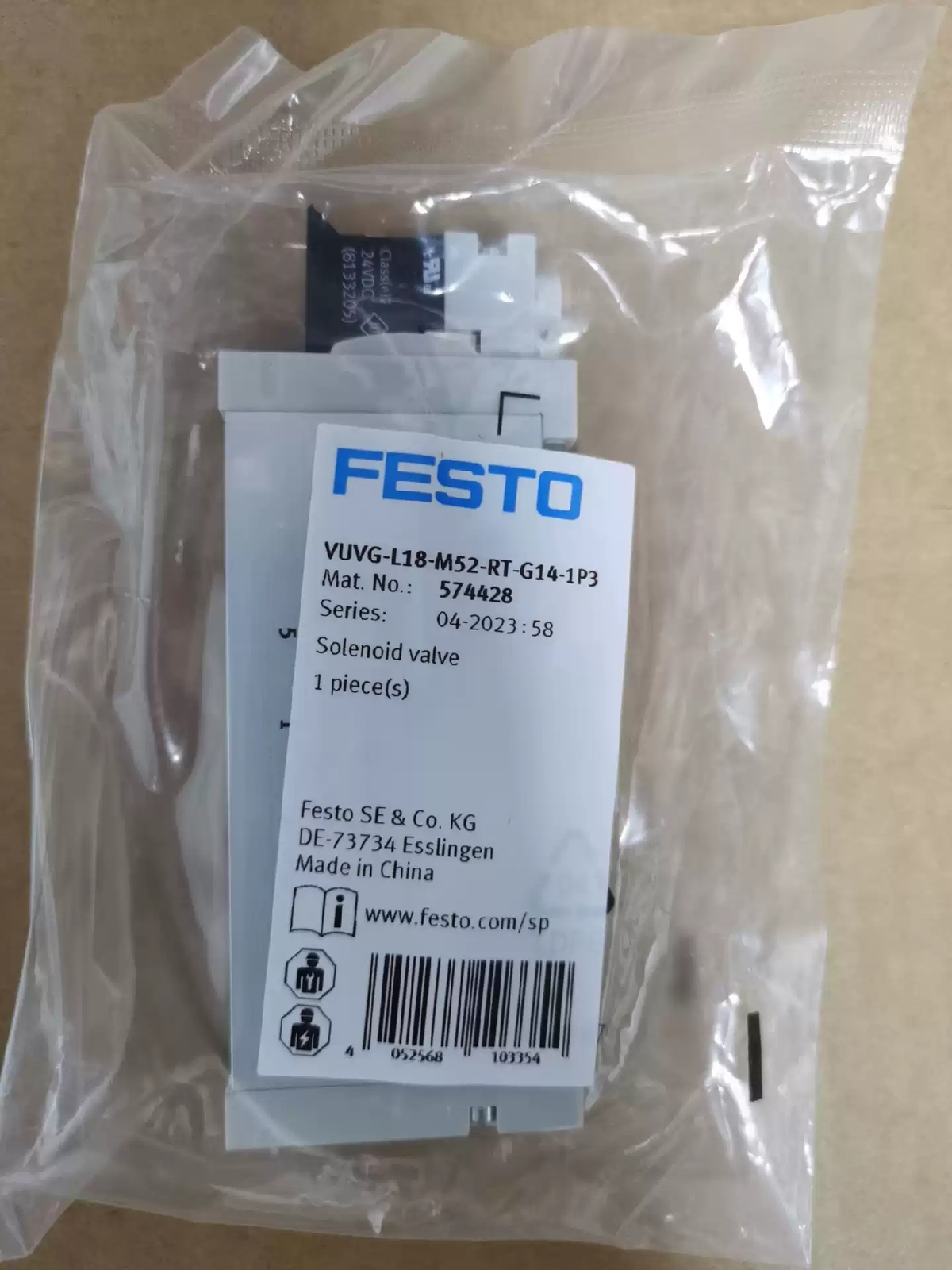 New FESTO Solenoid Valve VUVG-L18-M52-RT-G14-1P3 574428 Fast Shipping One