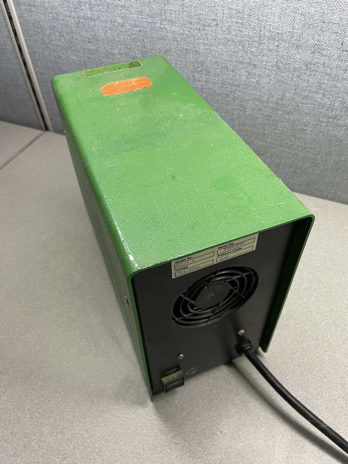 BIO-RAD MODEL 250/2.5 POWER SUPPLY - Powers On - Untested