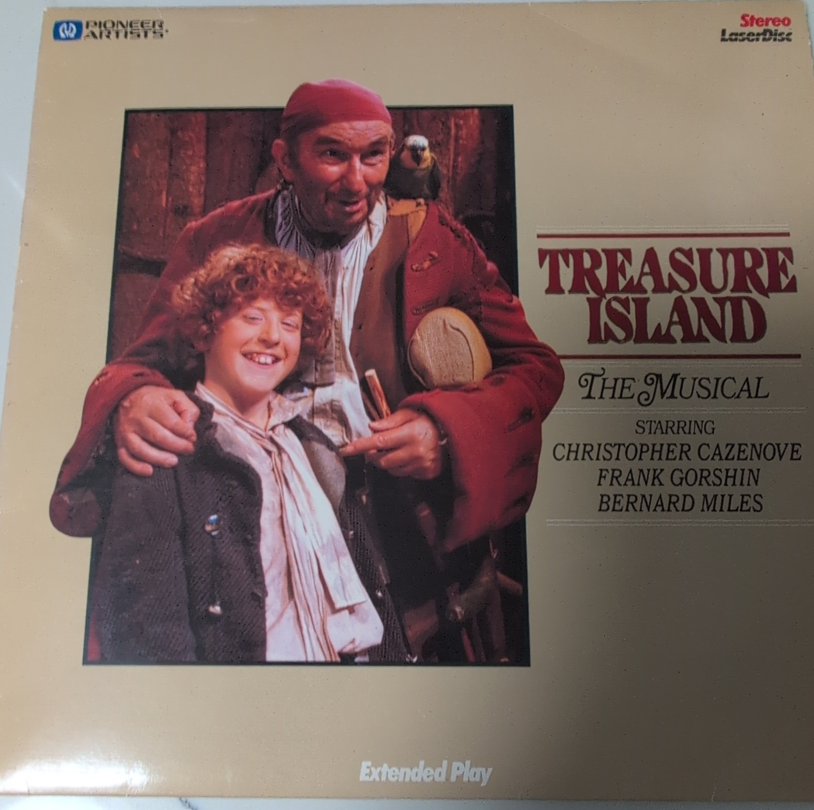 Pioneer Artists Treasure Island: The Musical LaserDisc Extended Cazenove Gorshi…