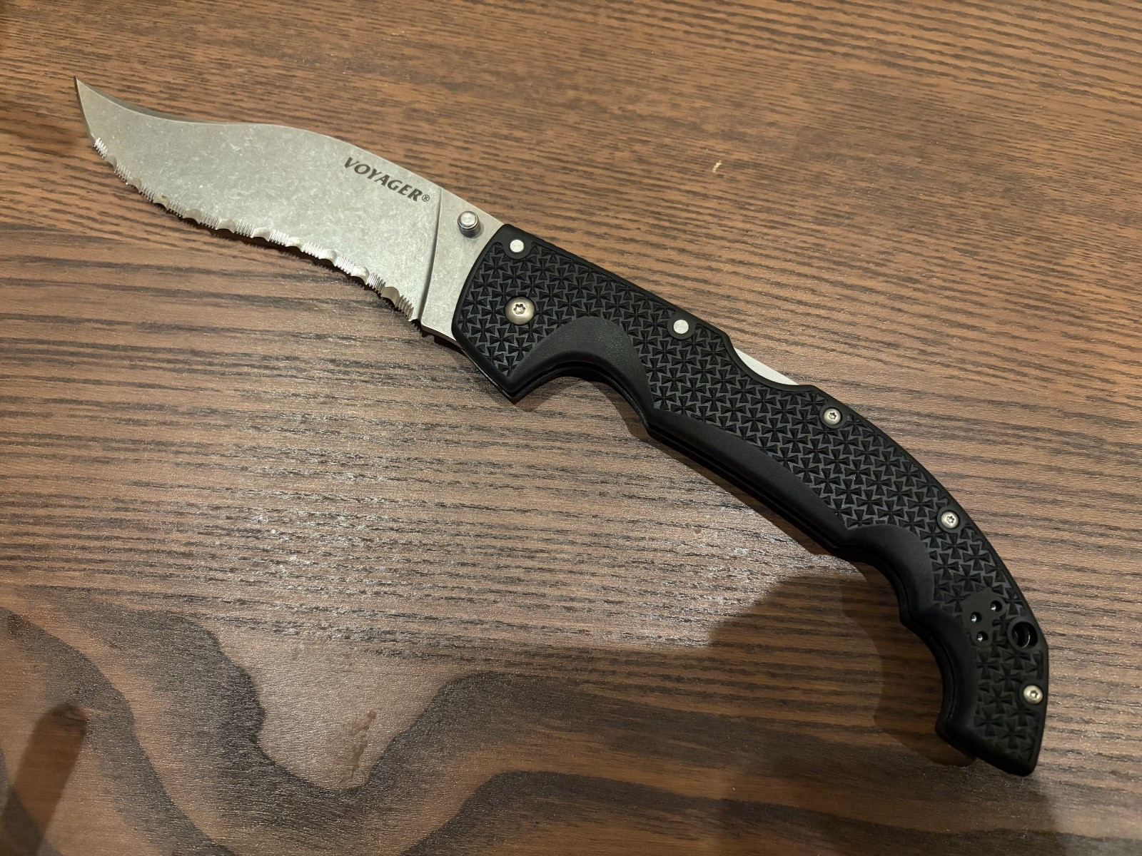 Cold Steel XL Voyager Vaquero Serrated 5.5" Blade AUS-10A STEEL Folding Knife