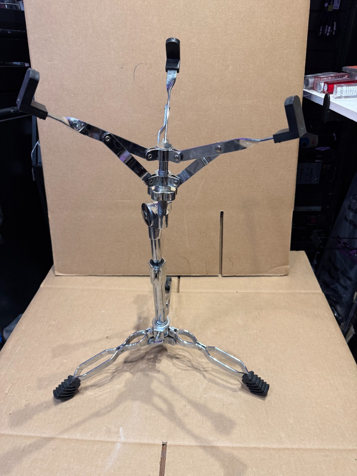 🥁 Double-Braced Snare Stand – 14″ Used – Unbranded