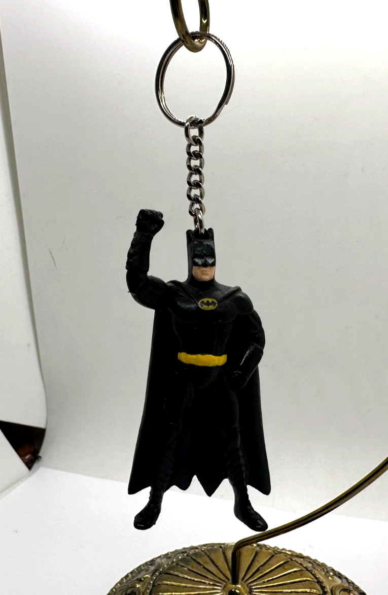 VTG Batman Returns Keychain 1992 Applause PVC DC Comics Keyring 3.5”