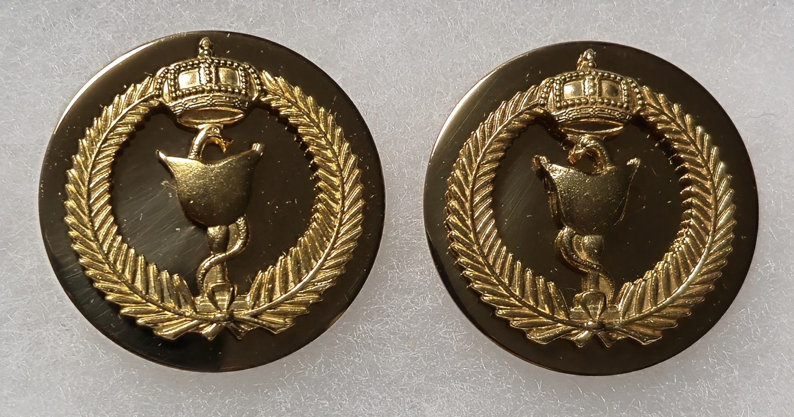 Royal Saudi Arabia Land Forces (Army) Collar Insignia Set: Medical Corps