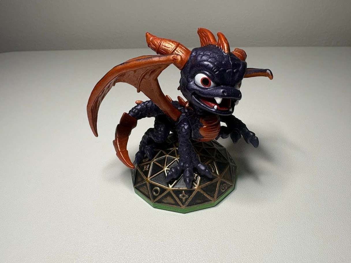 Skylanders Spyro’s Adventure Figure – SPYRO | Series 1 Original (Green Base)