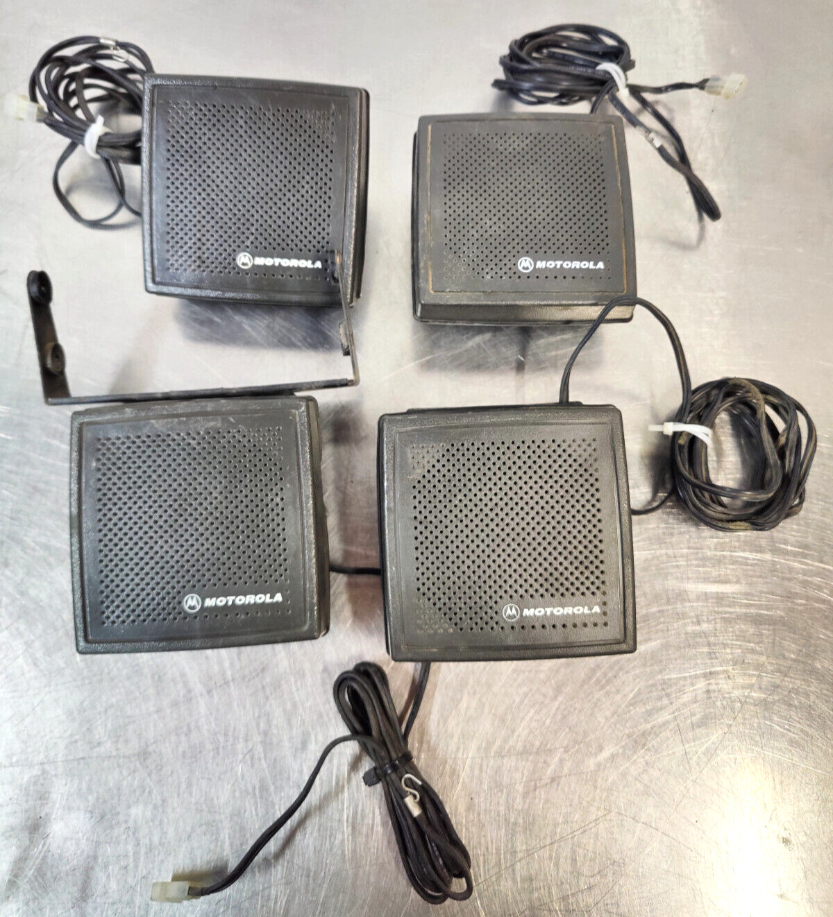LOT OF 4 MOTOROLA HSN4020B HSN4021B EXTERNAL SPEAKERS