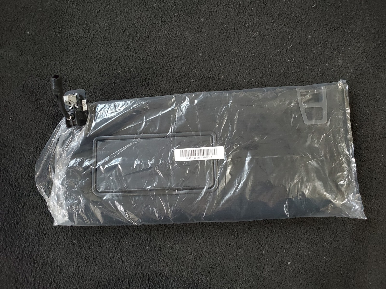 2015 2016 2017 18 19 20 Ford F-150 Sun Visor Left Driver Side Black OEM W/ Light