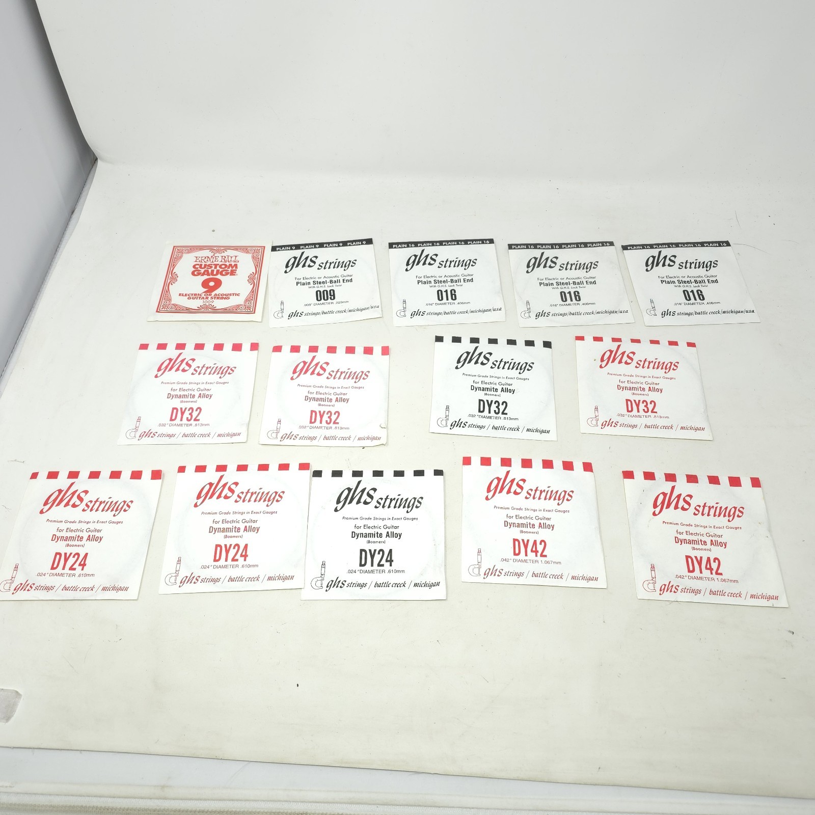 ghs Guitar Boomers Electric Guitar 009 to .42, Ernest Ball 9, lot of 14 Packs