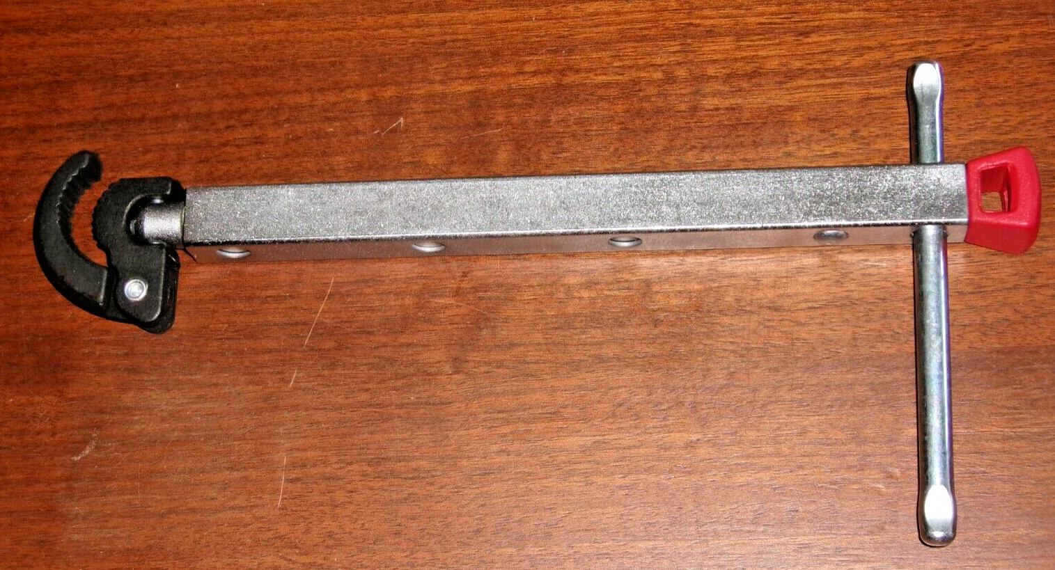 Milwaukee 1.25" Basin Wrench with Telescoping Handle 48-22-7001