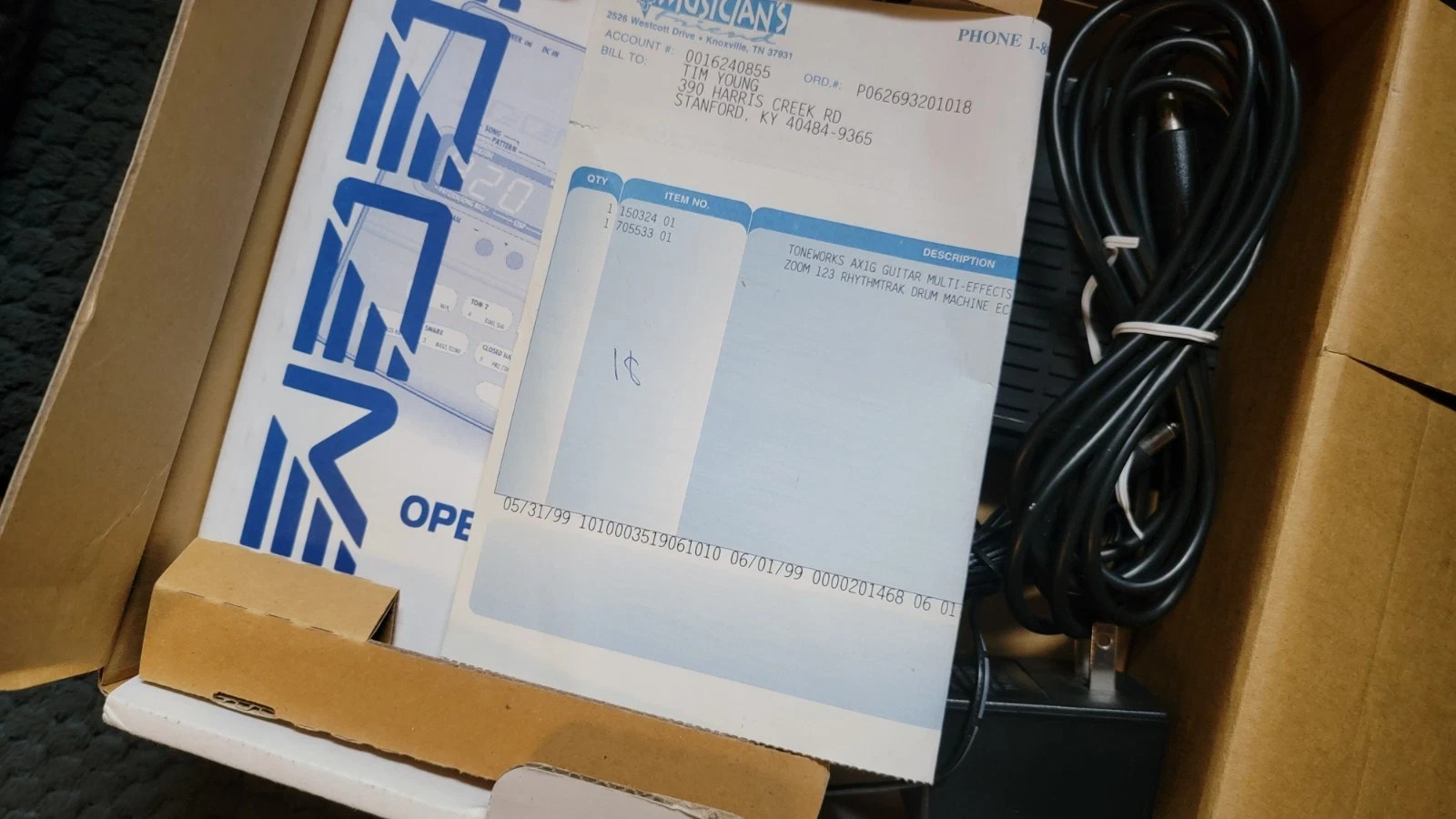 Zoom RhythmTrak RT-123 Drum Machine Tested in Box w/ Adapter, Pedal, & Manual