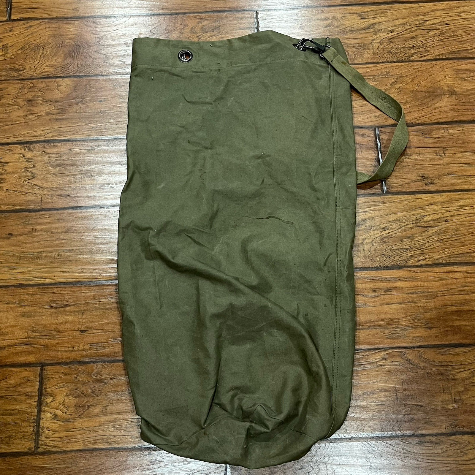 Vintage Military Duffel Bag 19x35 Top Load Canvas Shoulder Strap Carryall Green