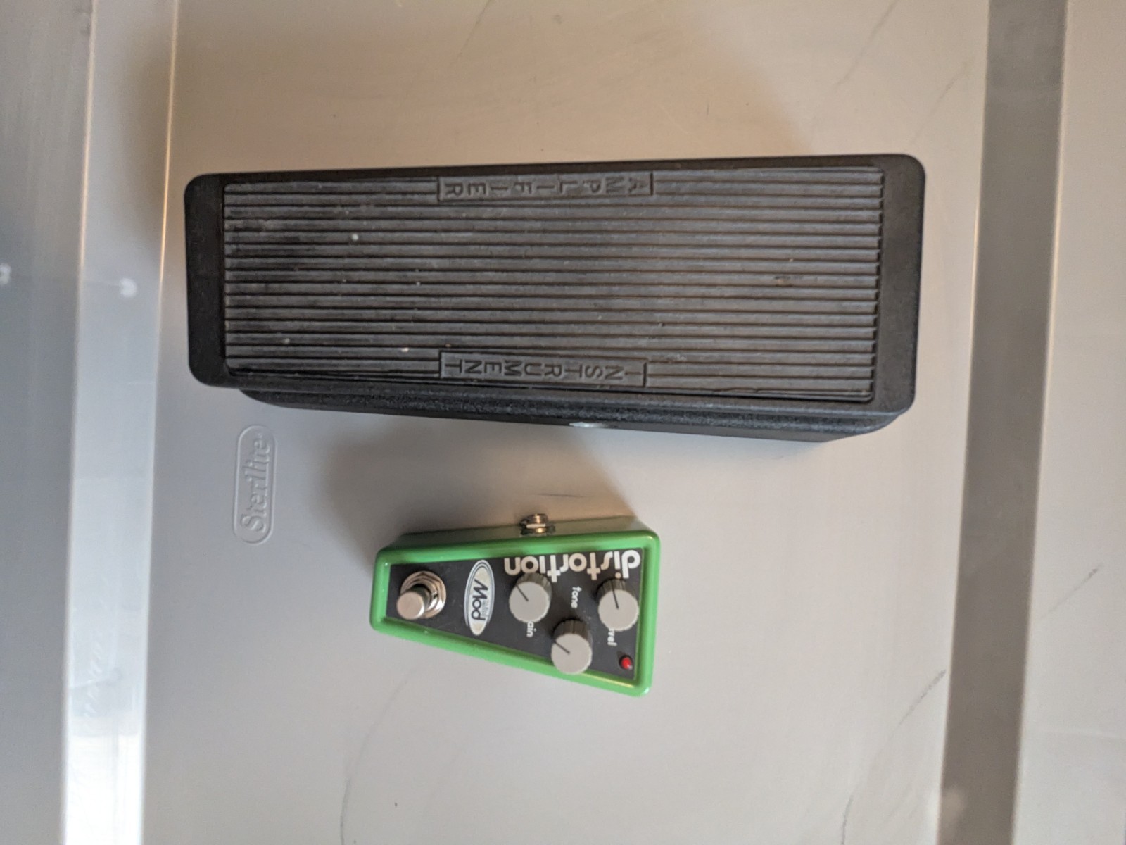 Cry Baby Wah Pedal and Mod distortion pedal lot