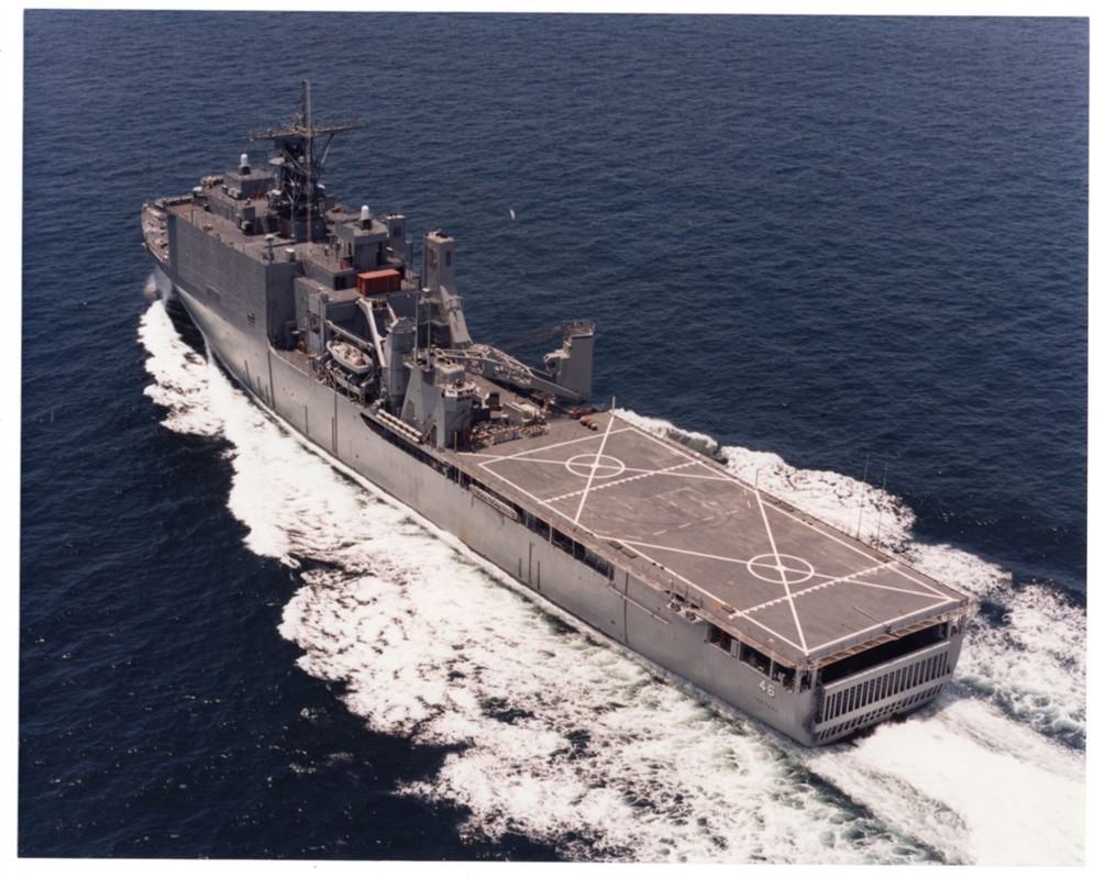1990 Dock Landing Ship LSD-46 USS Tortuga in Guld Mexico 8x10 Orig. News Photo