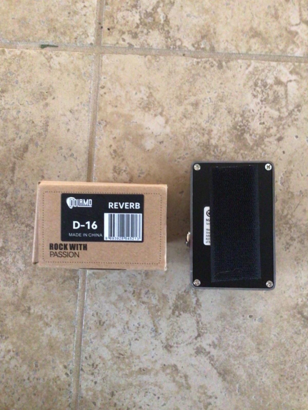 Dolamo D-16 Reverb Guitar Effects Pedal Tested & Working