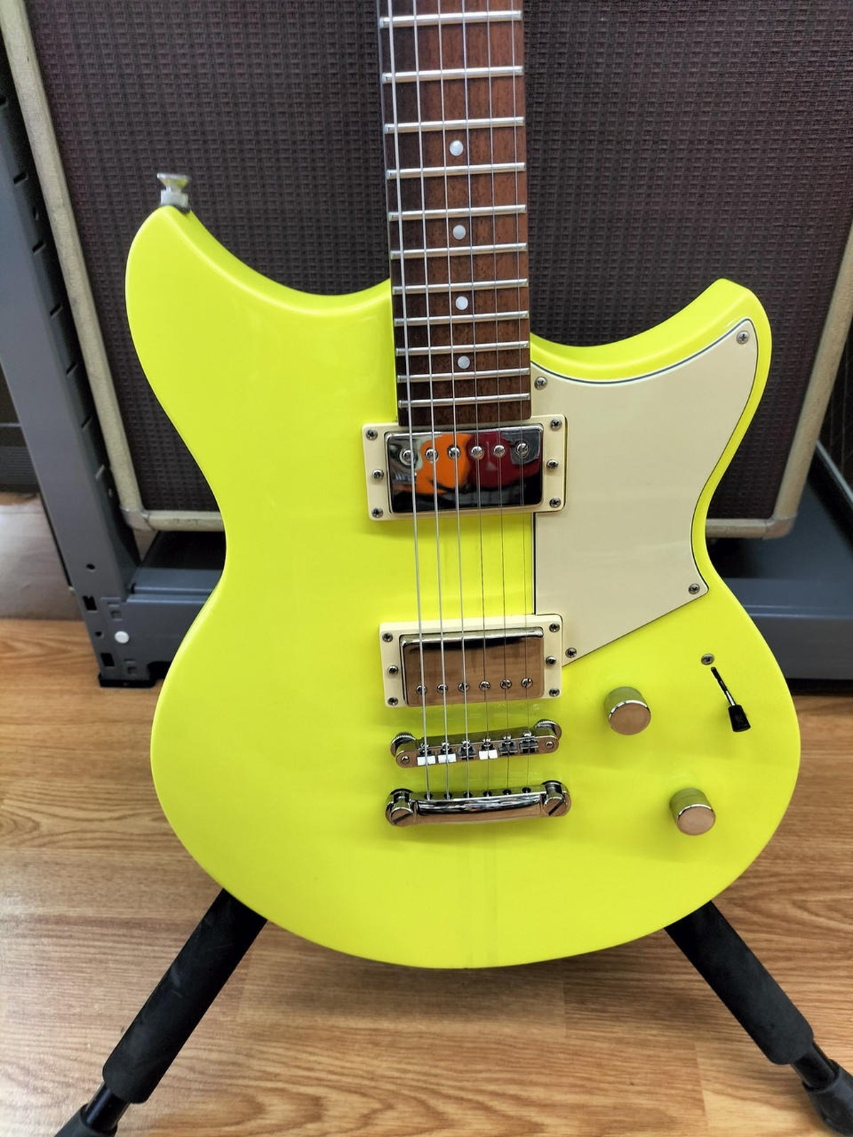 YAMAHA RSE20 Used Mahogany body Mahogany neck Rosewood fingerboard w/Gig case