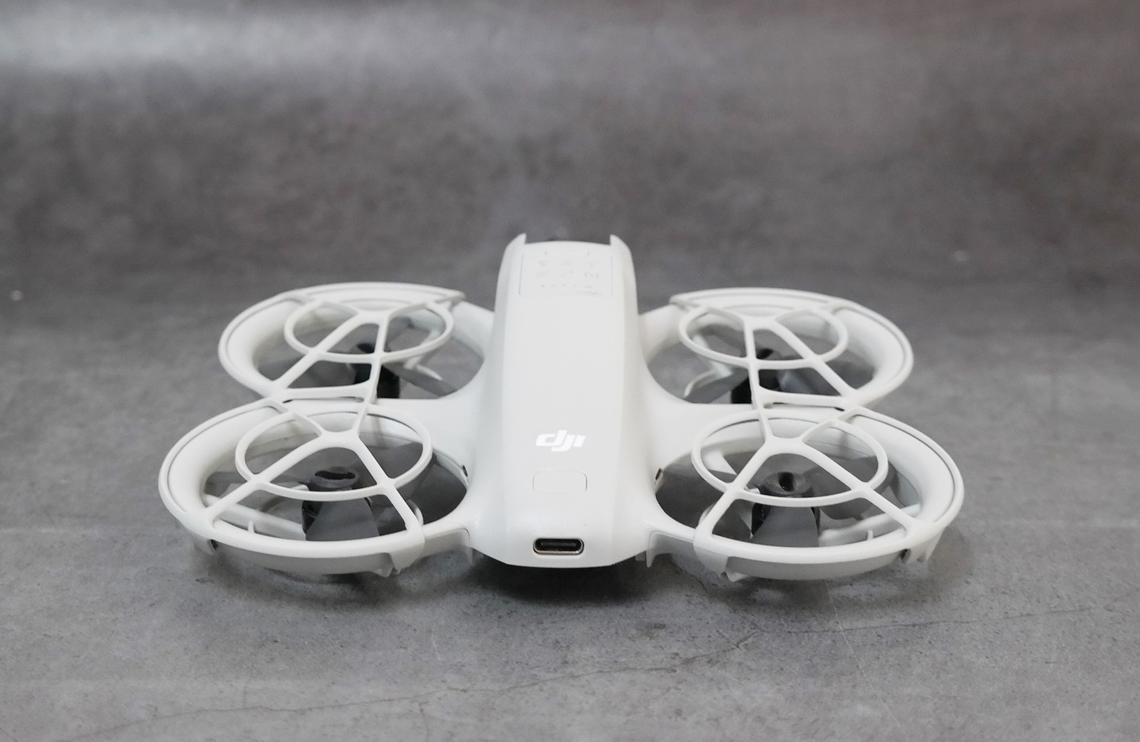 DJI Neo Drone DN1A0626 BROKEN