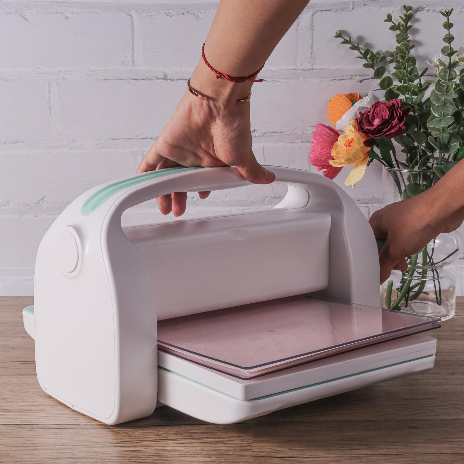 Manual Die Cutting Machine,9" Openning, Scrapbooking Machine Starter kit