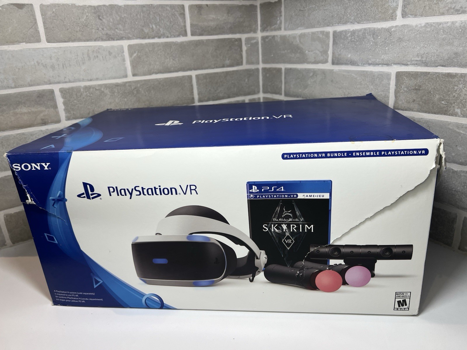 Sony PlayStation 4 VR Skyrim Bundle PS4 VR Series 2 CHU-ZVR2