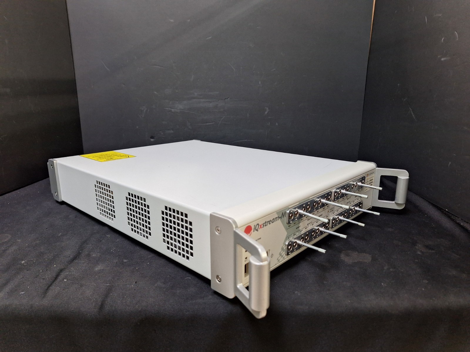 LitePoint IQxstream-M 0100-XTMM-008 Test System (2681)