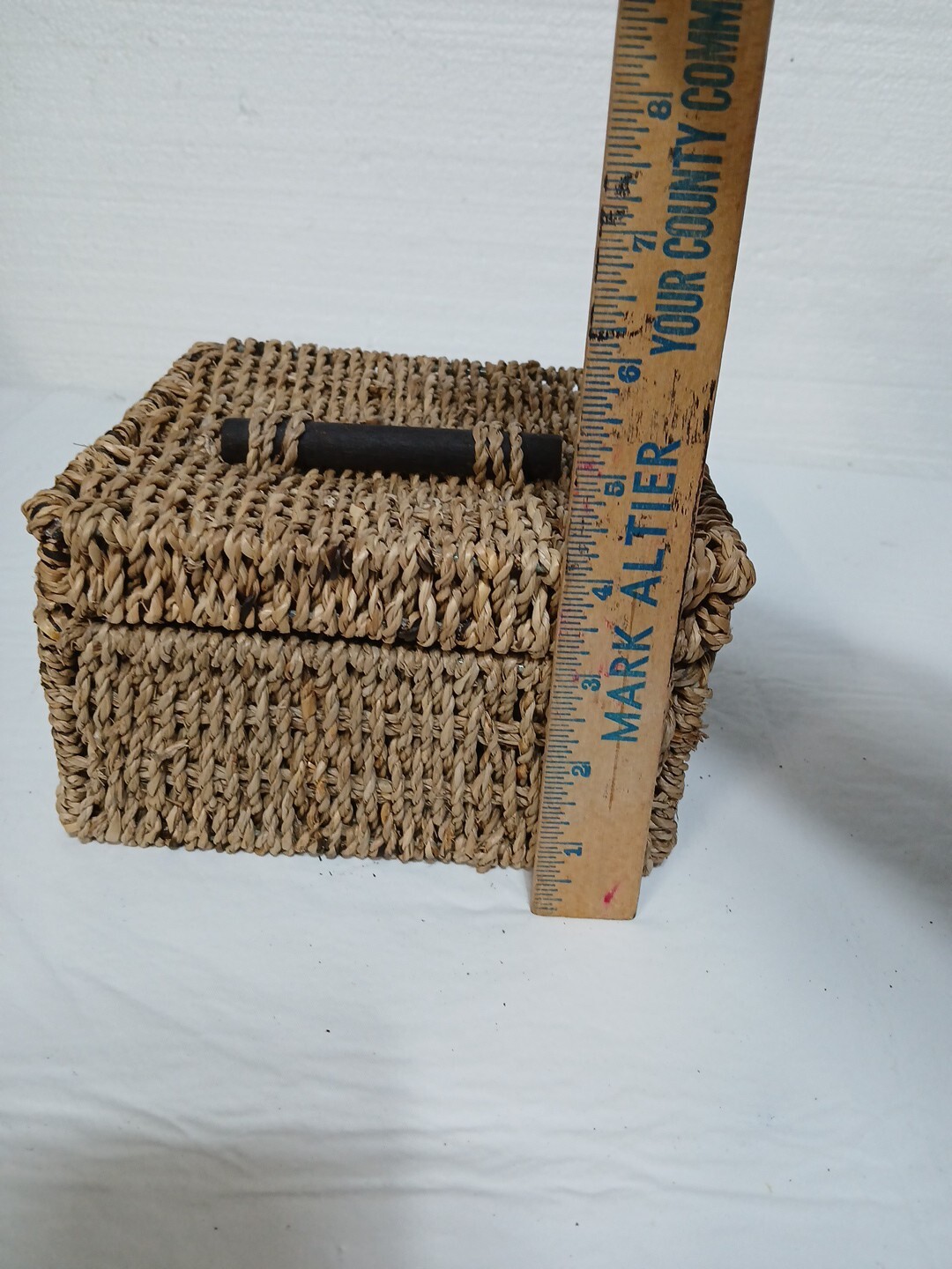 Wicker rattan Brown rustic boho basket Storage Box with lid 7"x7"x4"