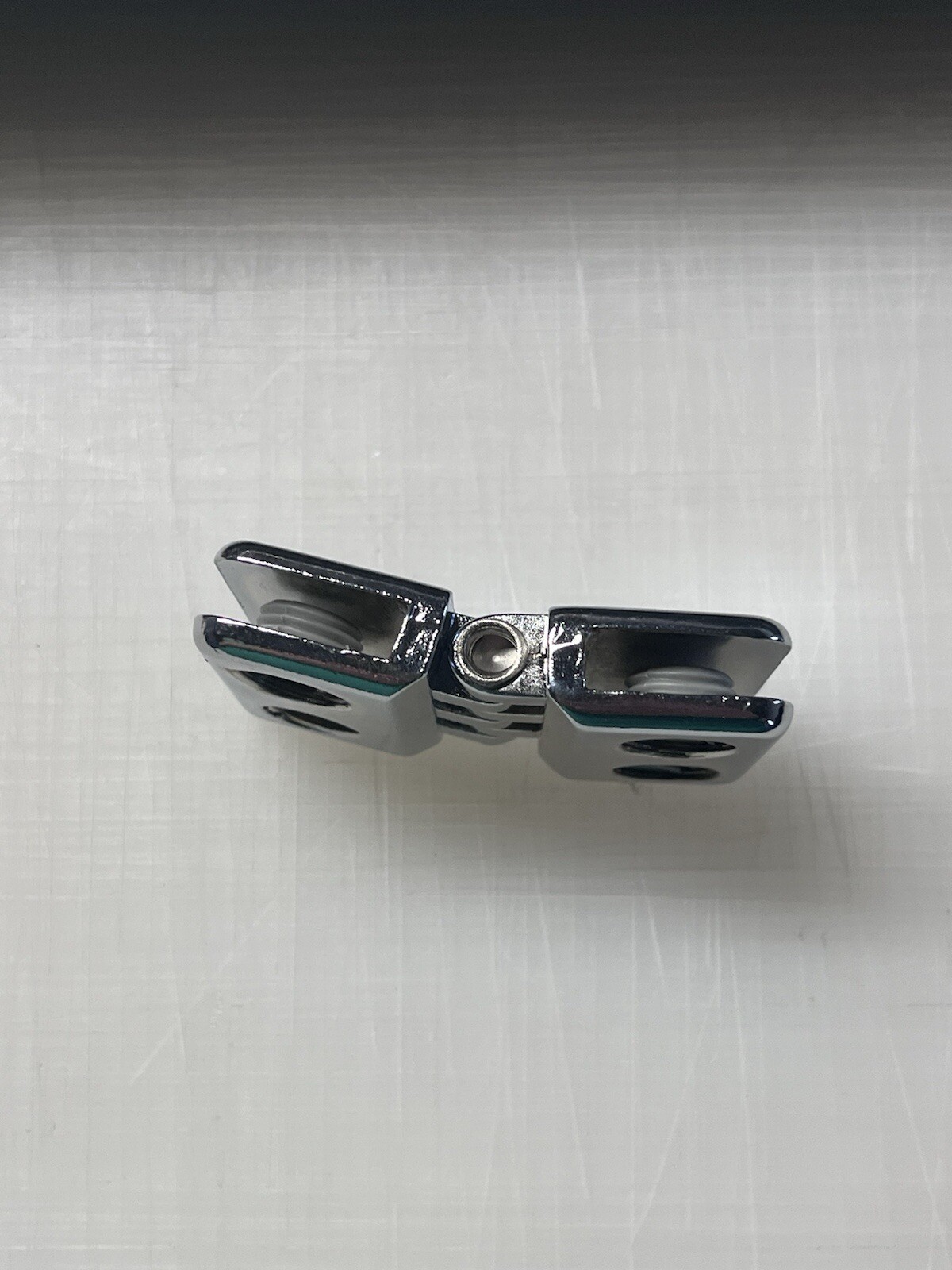 4 Pc Hinge Glass Connector Chrome 3/16'' Tempered Glass Shelf