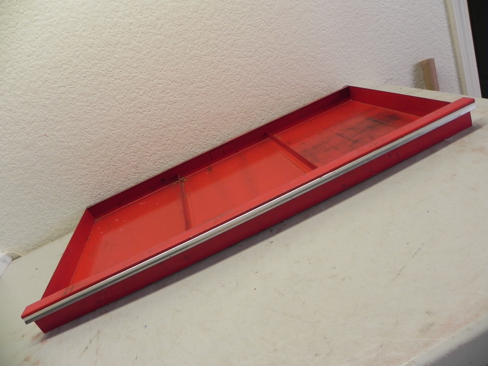 Snap-on KR562 Aviation Mechanic Roll Cab 29-3/8'' Wide Small Drawer Only