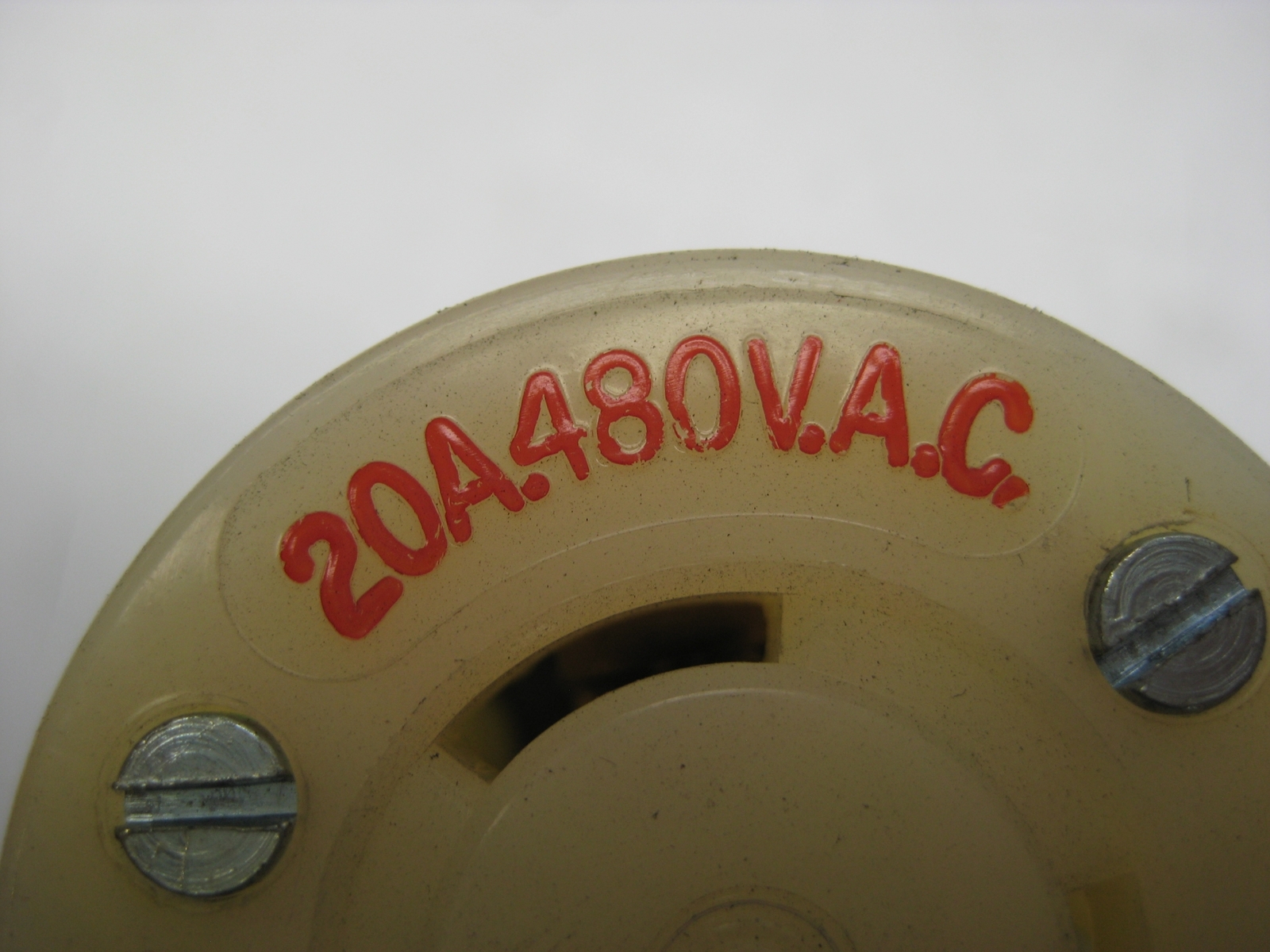 HUBBELL 20A.480VAC TWIST-LOCK PLUG NSNP
