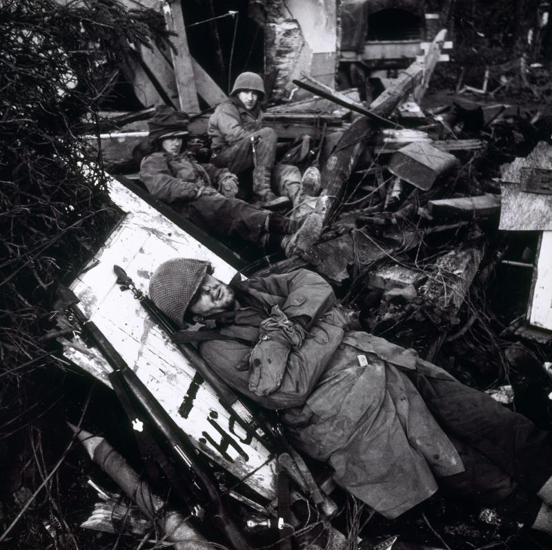 WWII Photo US Soldier Sleeping Feb. 1945  WW2 World War Two US Army / 1008