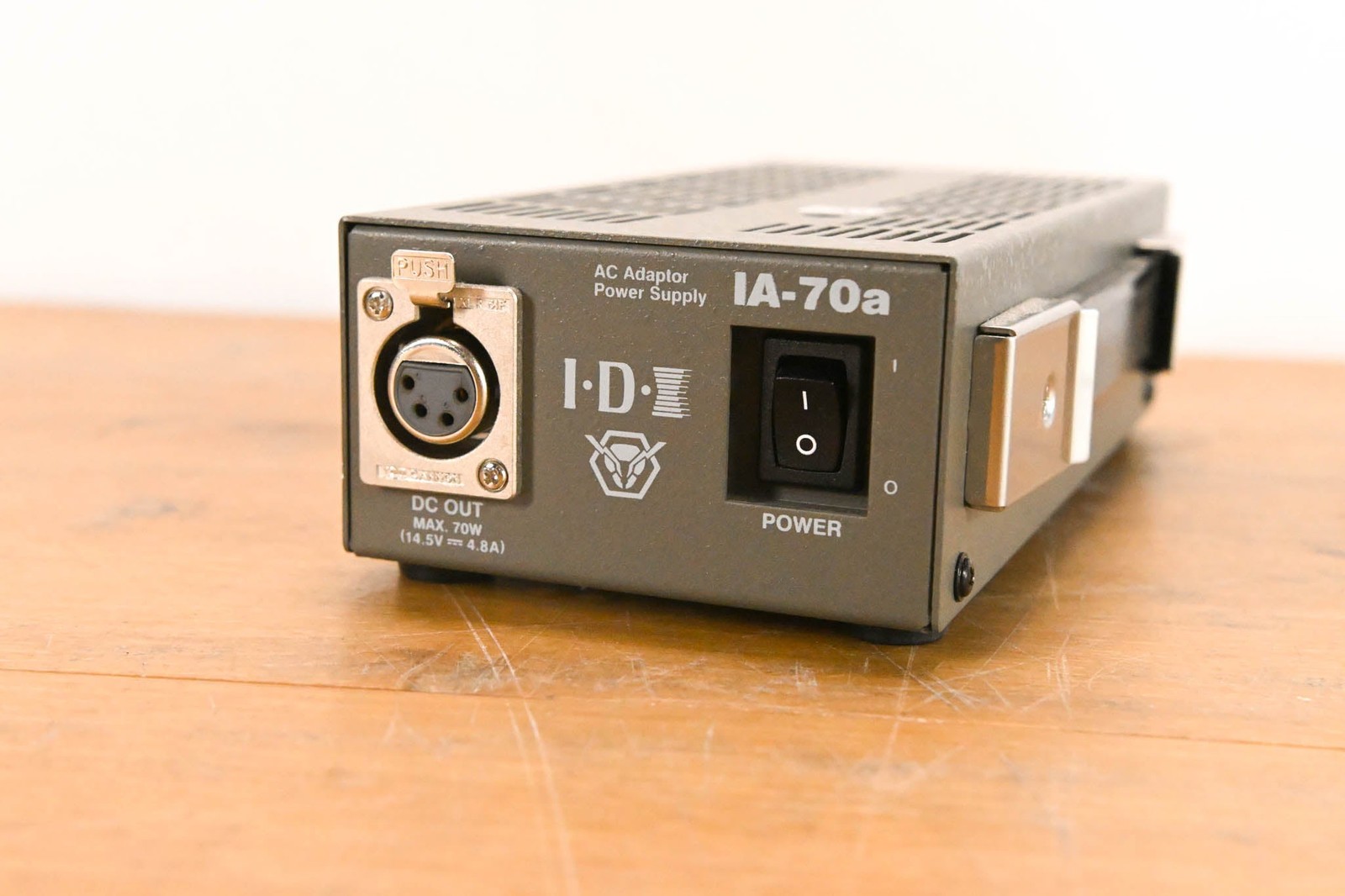 IDX System Technology IA-70a Single-Channel DC Power Supply CG01V5H