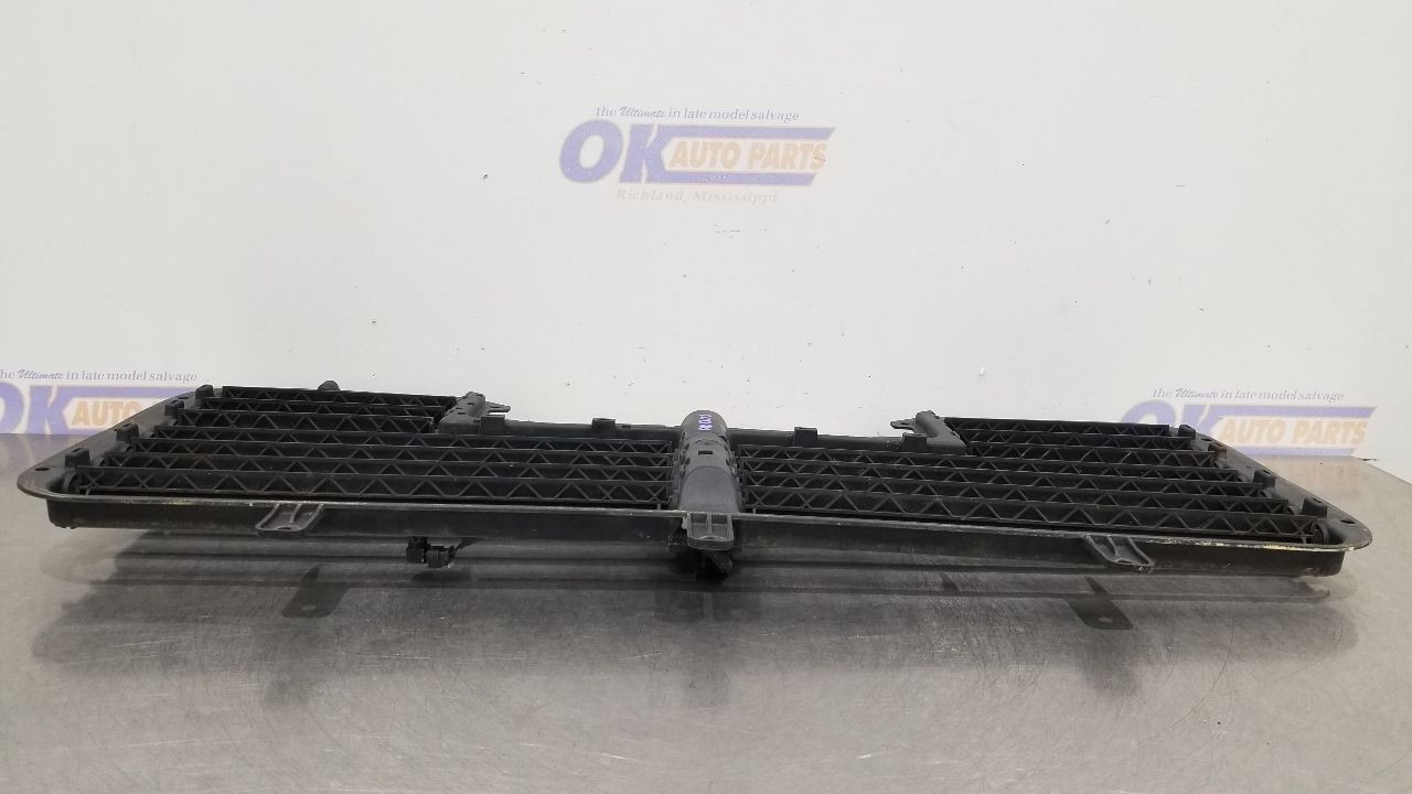 18 CHEVY SILVERADO 1500 5.3L AIR SHUTTER ASSEMBLY