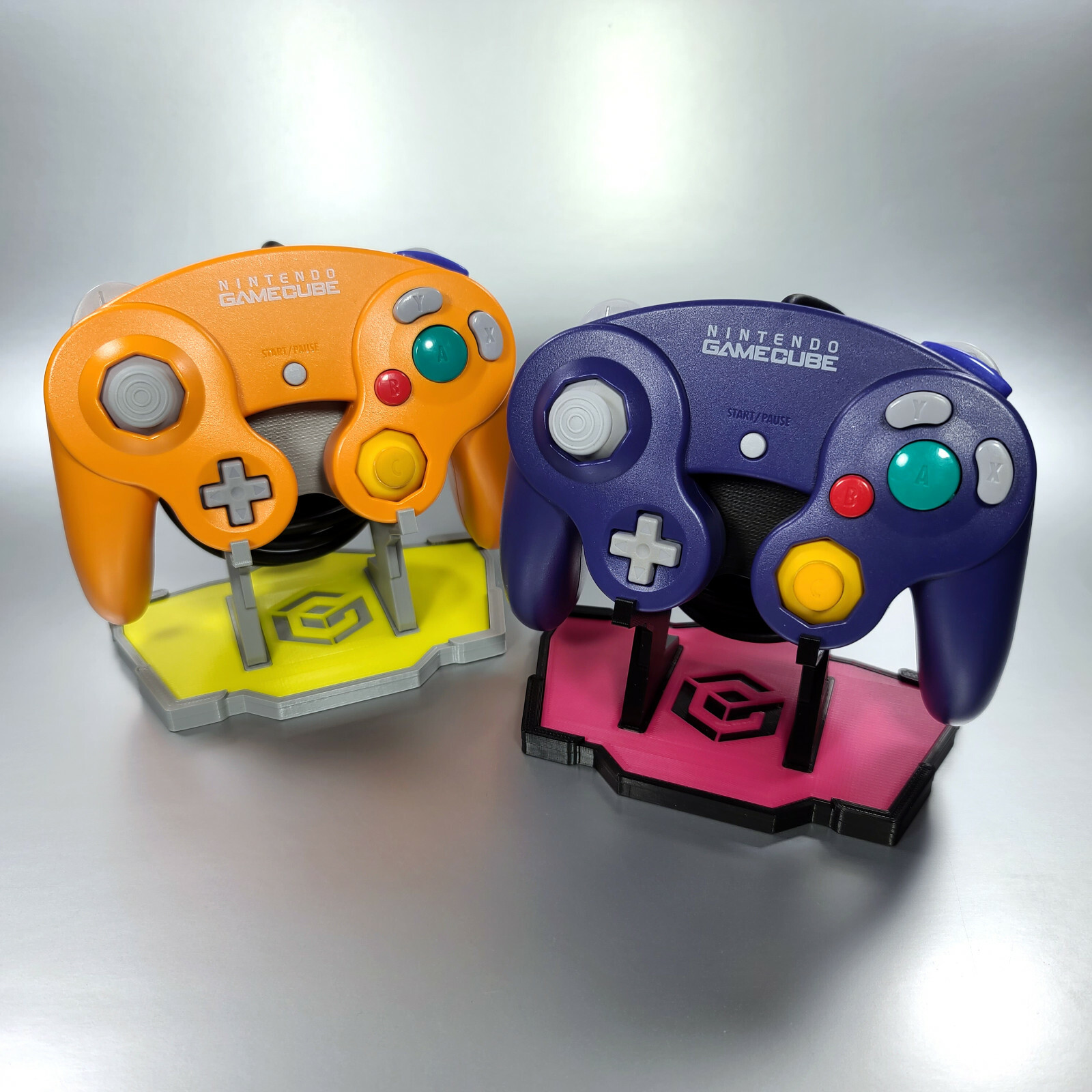 Custom Display Stand for Nintendo GameCube Controller - 3D Printed Multi Colors