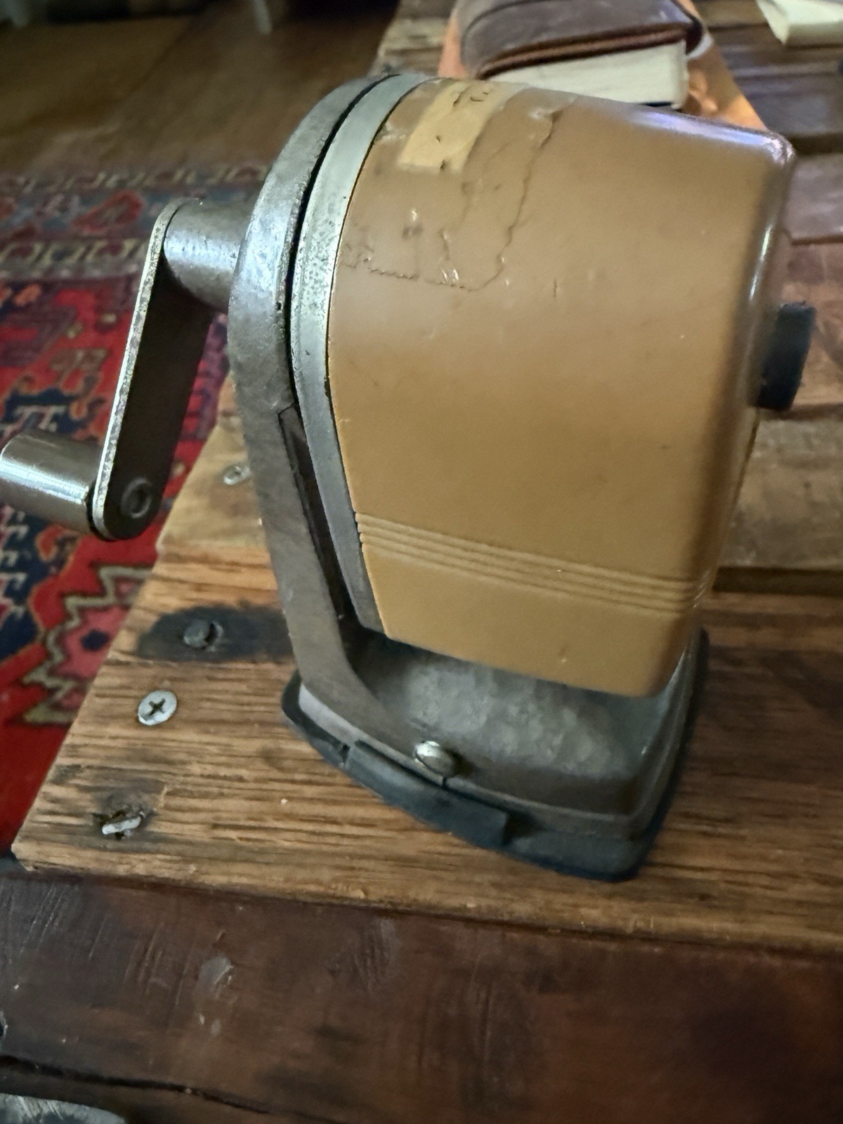 Vintage Apsco Vacu Base Table Desk Top Pencil Sharpener Suction Mounted