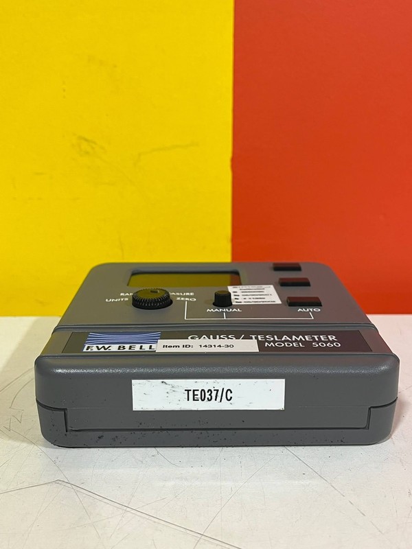 F.W. BELL MODEL 5060 GAUSS/ TESLAMETER Complete Kit