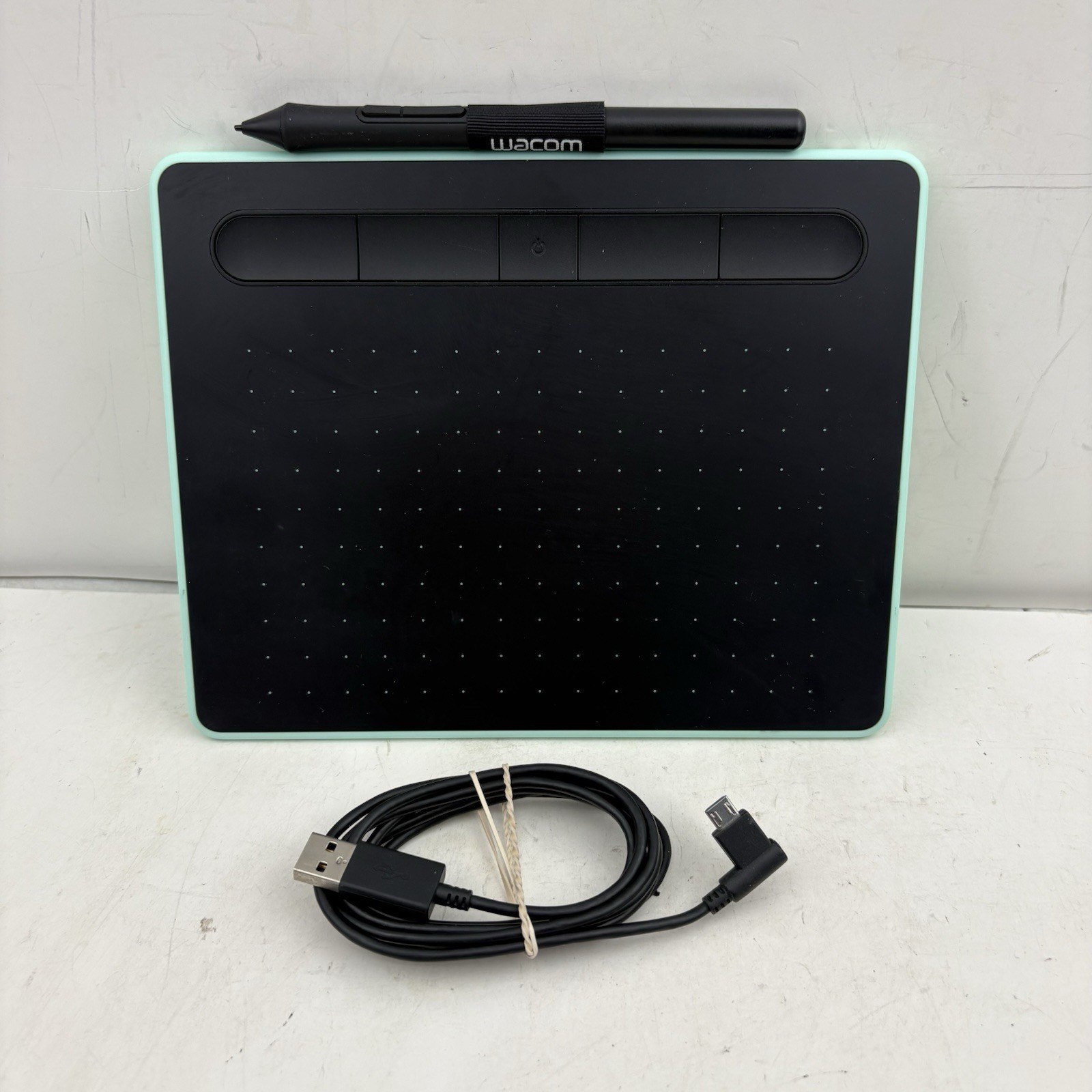 Wacom Intuos Wireless Graphic Tablet Pistachio With Pen And Cable