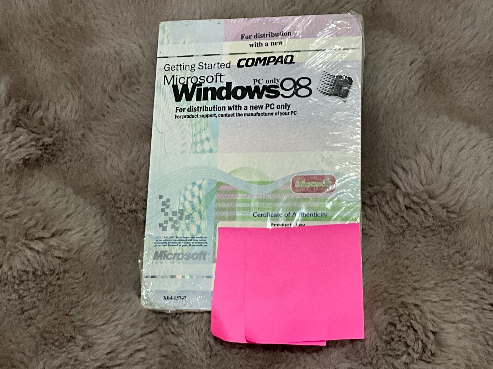 Microsoft Windows 98 Product Key Distribution COMPAQ Book with CD. SEALED
