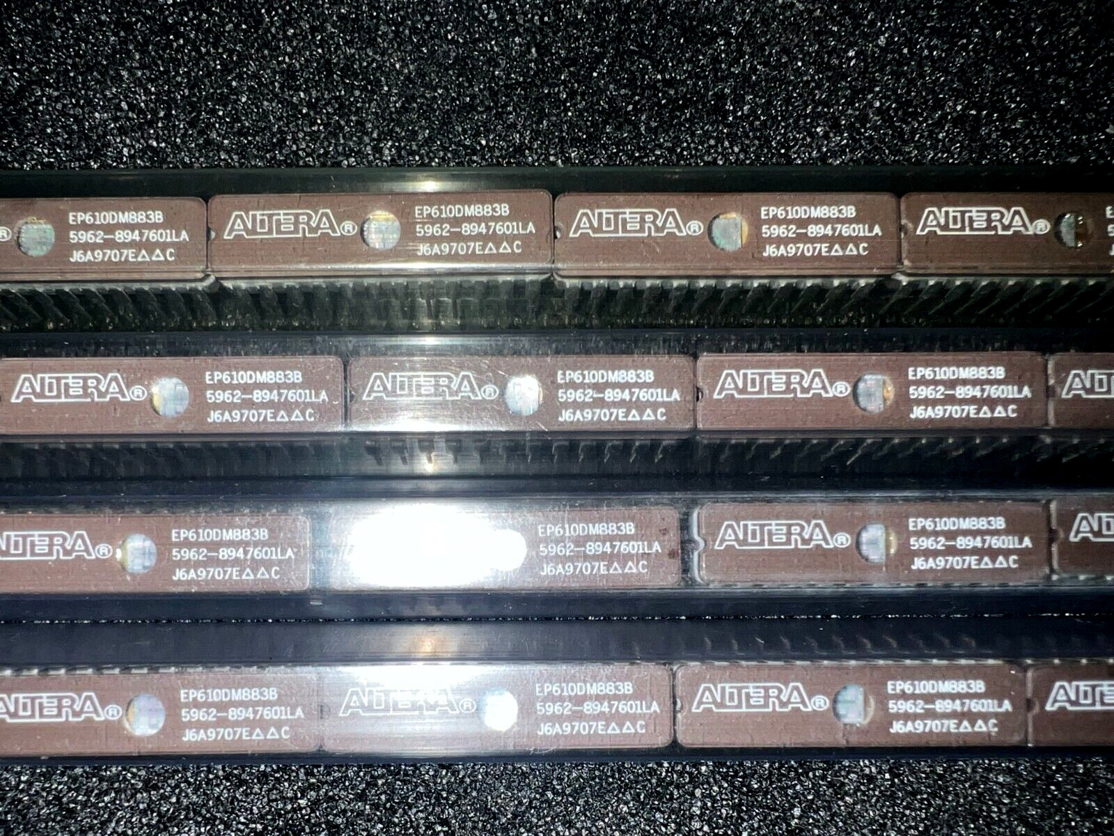 EP610DM883B ( DUAL MARKED  )