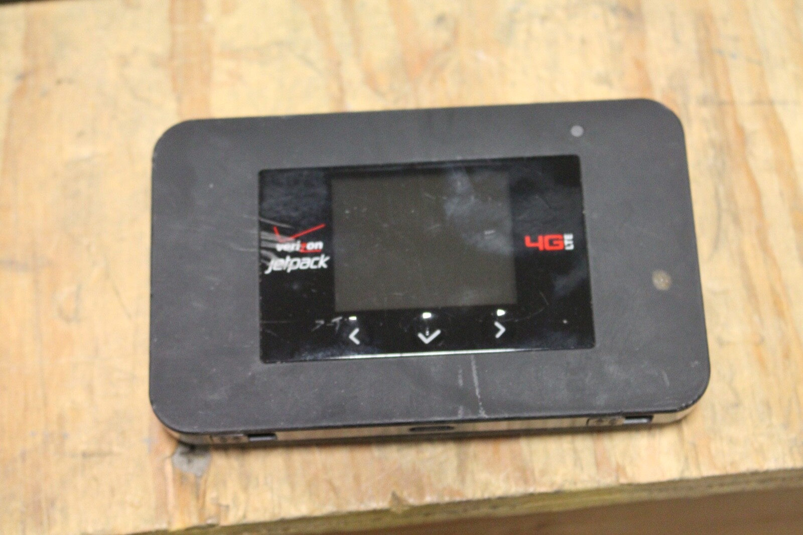 Netgear Aircard 791L Wireless Hotspot - Verizon jetpack  NO BATTERY