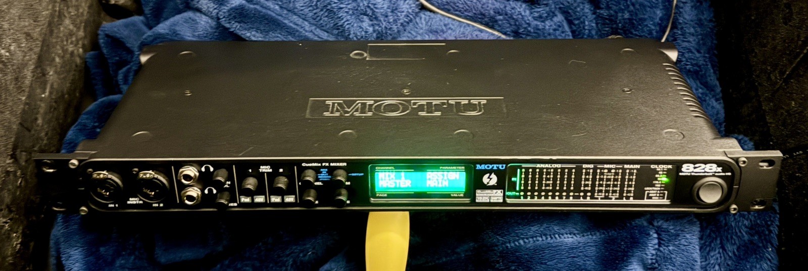 MOTU 828x Thunderbolt / USB 2.0 Audio Interface
