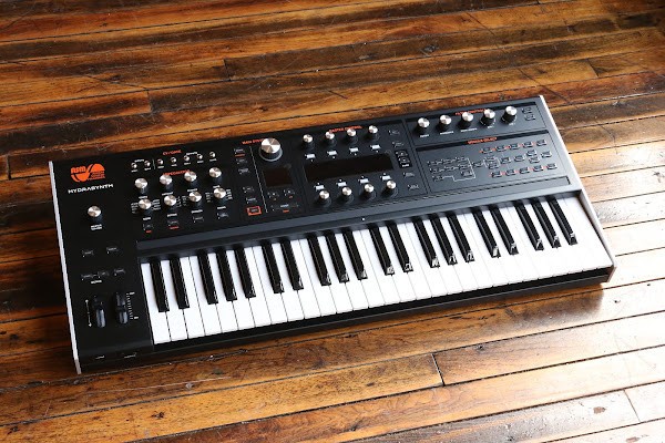 ASM Hydrasynth 49-key Polyphonic Wave Morphing Synthesizer