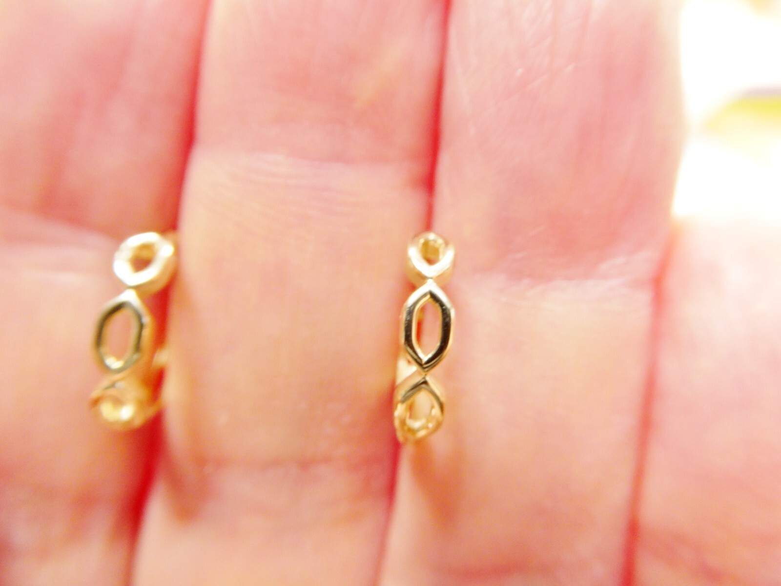 10K REAL YELLOW GOLD DESIGNS HIGH POLISH O SHAPE HUGGIE FANCY EARRINGS