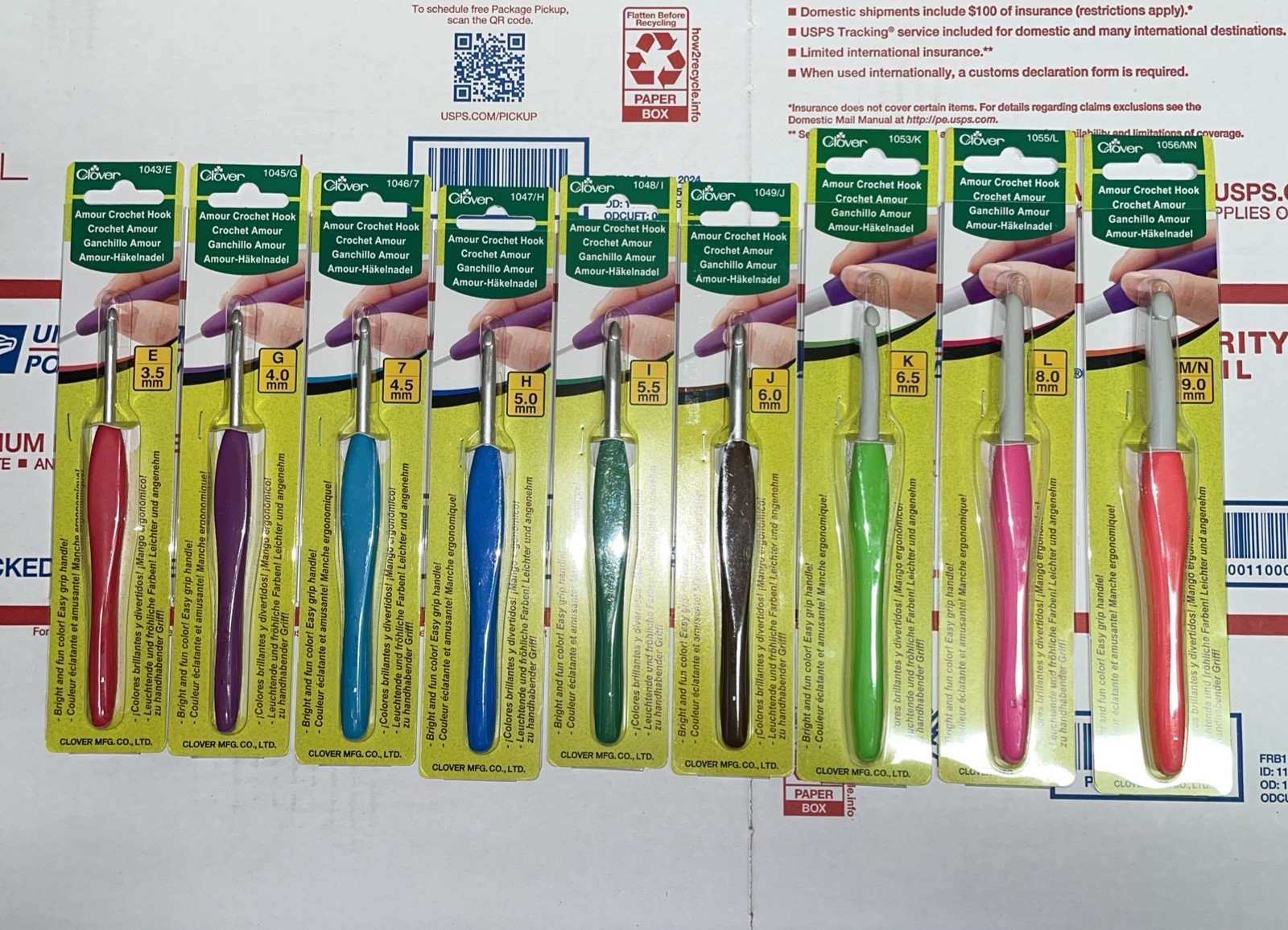 CLOVER AMOUR CROCHET HOOK SET LOT OF 9 BRAND NEW