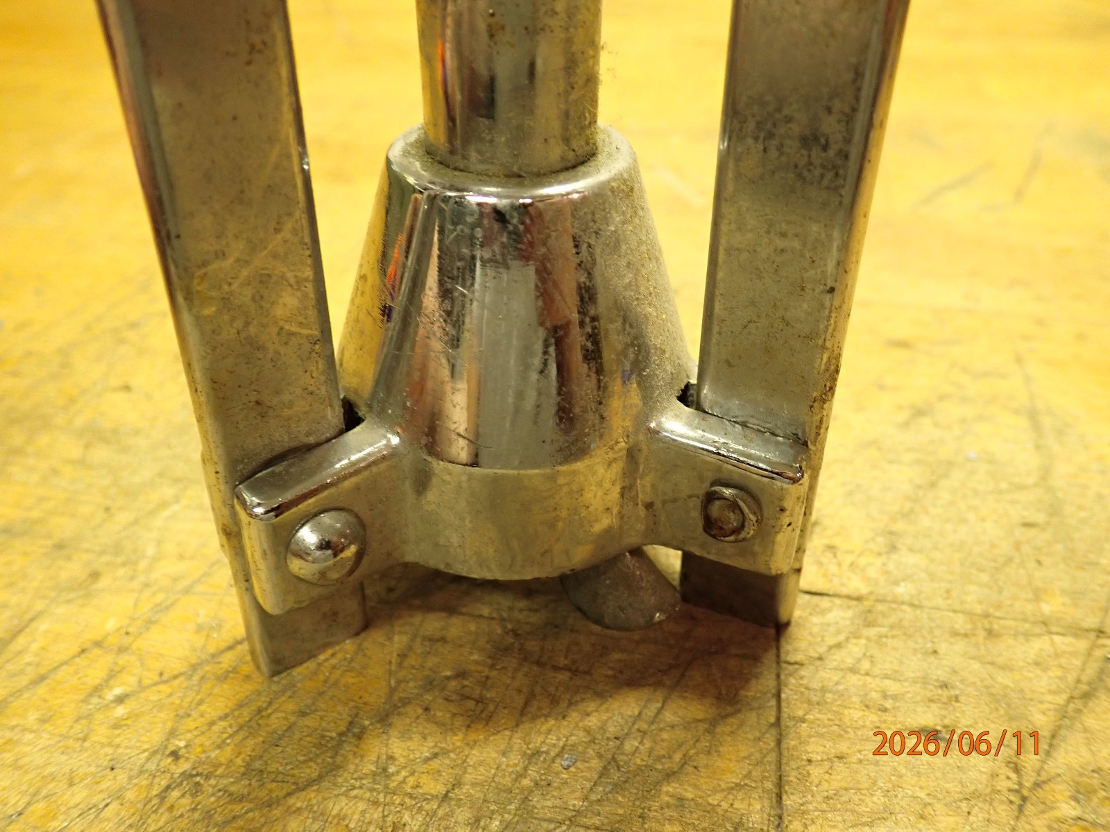 VINTAGE DRUM SET CYMBAL STAND BASE