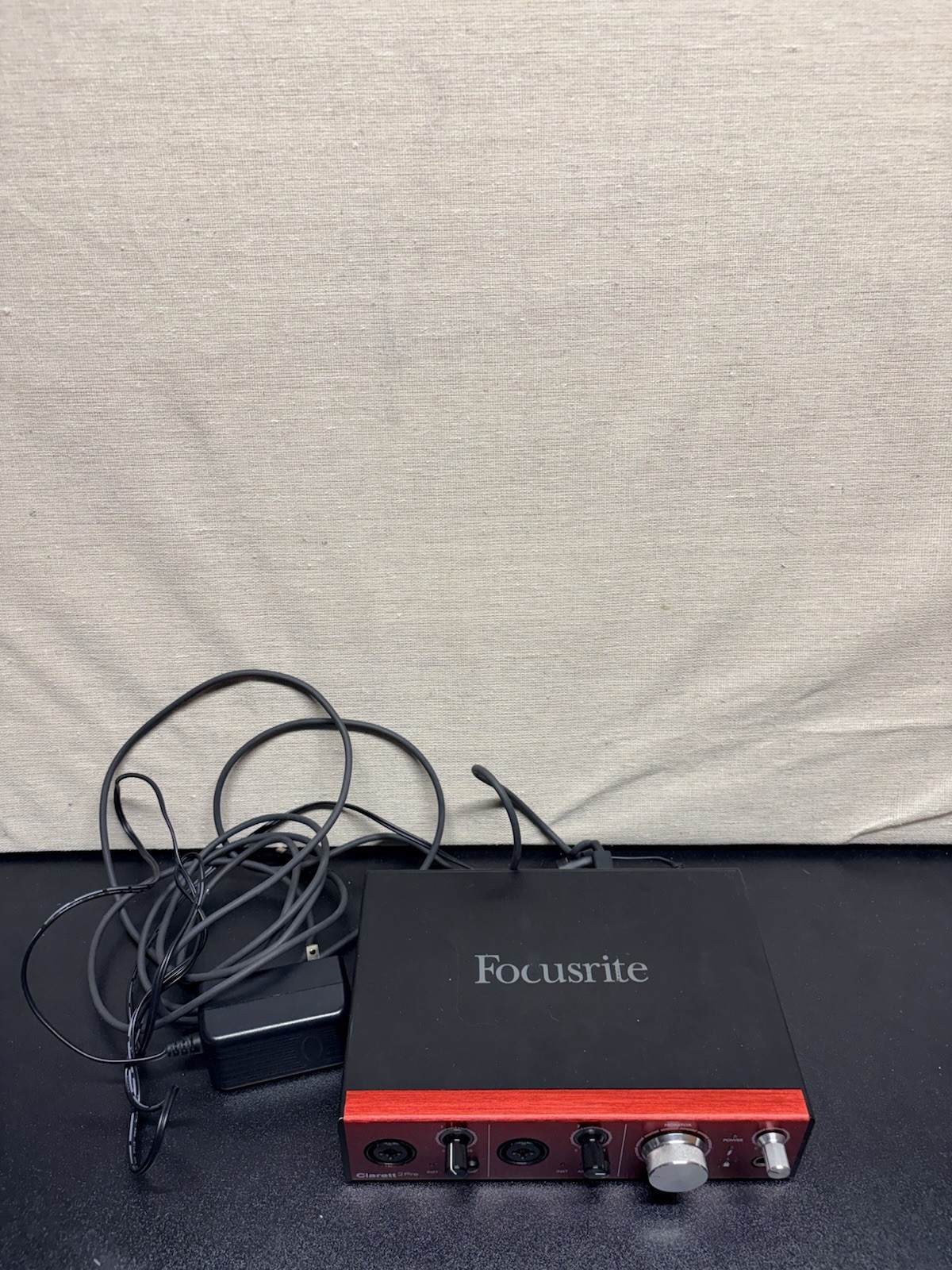 Focusrite Clarett 2Pre Thunderbolt Audio Interface Phantom Power MIDI Optical