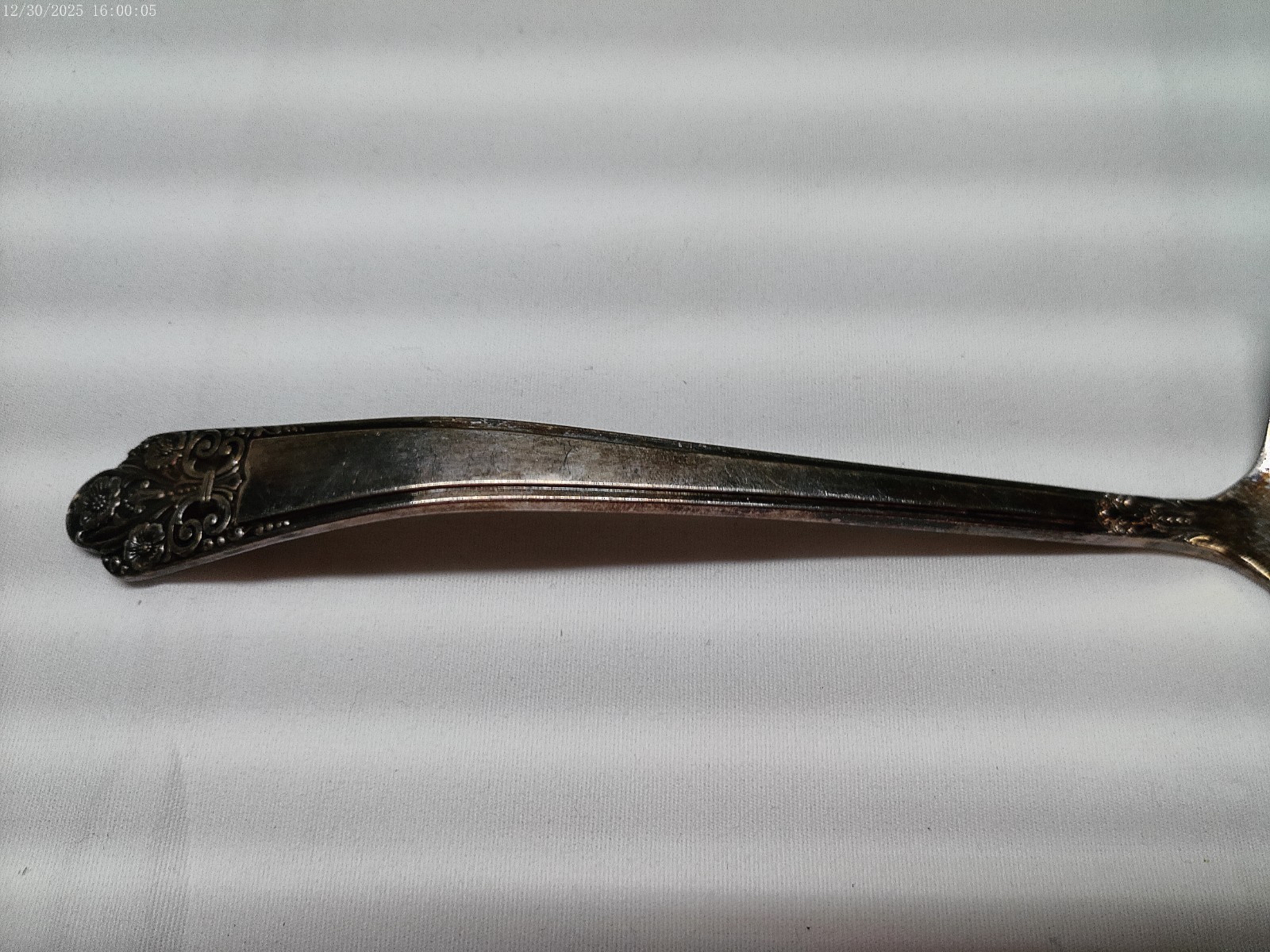 Rogers Deluxe Silverplate Precious Pattern 6" Gravy Ladle