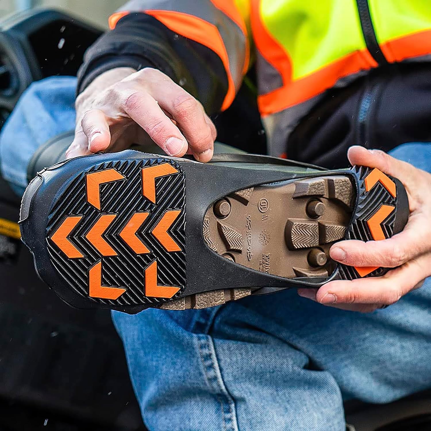 Flexible and Lightweight GripPro Spikeless Traction Aids for Ultimate Stability