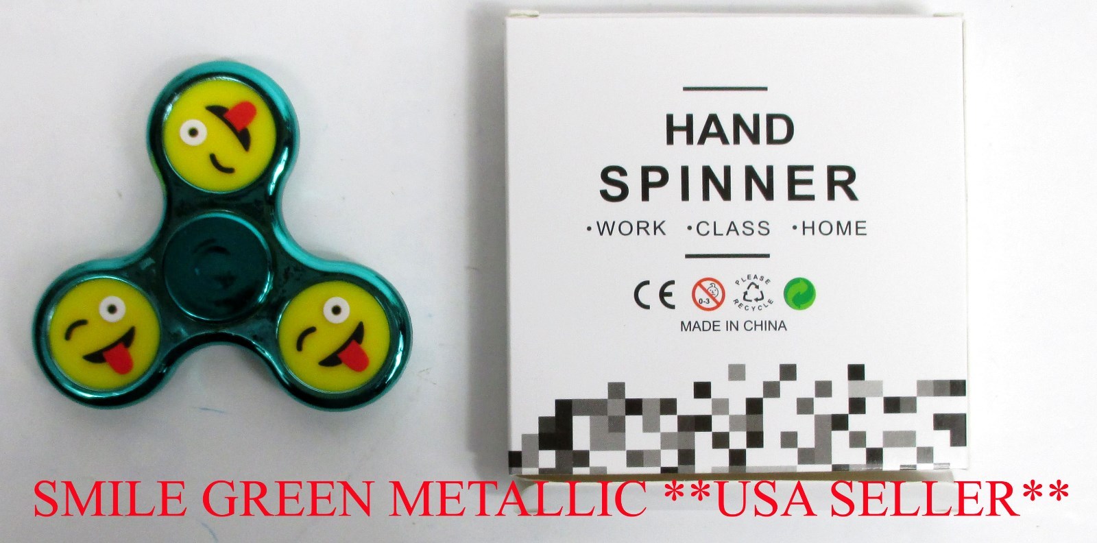 SMILE GREEN  METALLIC - TRI-FIDGET HAND  SPINNER, DESK  HIGH SPEED BEARINGS