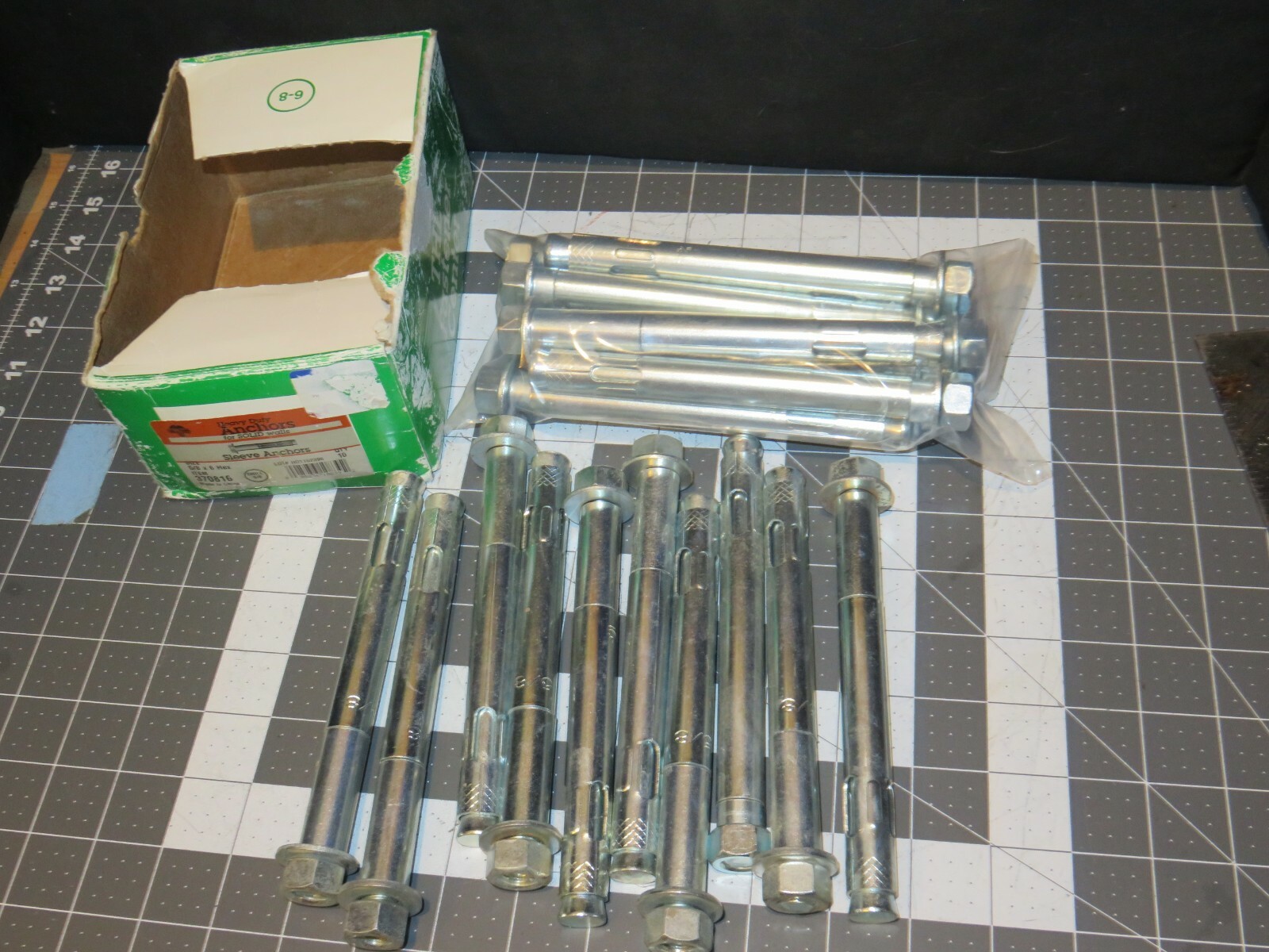 20 pk Heavy Duty Sleeve Anchors 5/8 in. Dia. x 6 in. L 370816