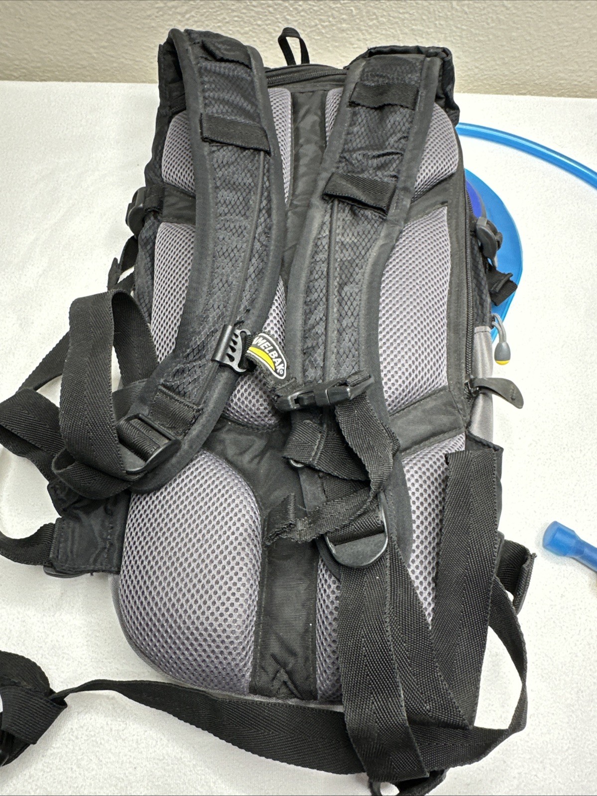 Camelbak M.U.L.E Hydration Backpack Black grey with bladder
